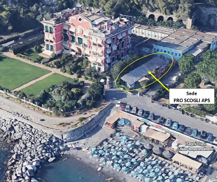 News I raduno ecologico canoa agli Scogli, Chiavari, Domenica, 28 settembre 2025: vista aerea della costa di Chiavari con la sede del raduno
