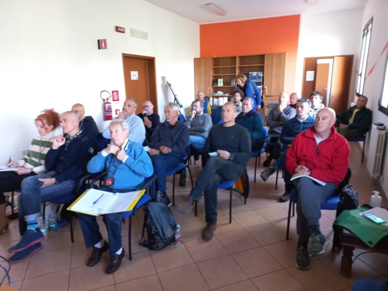 News Incontro annuale dei tecnici di Sottocosta del 15-16 aprile 2023 -Bologna: tecnici seduti in sala durante l'incontro