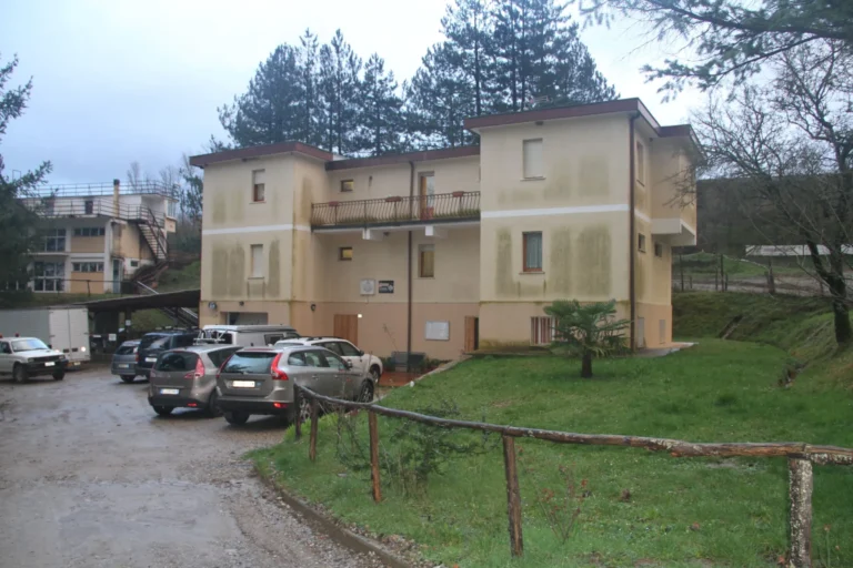 News Incontro annuale dei Tecnici di Sottocosta-Polcanto 2018: la villa di Polcanto tra gli alberi