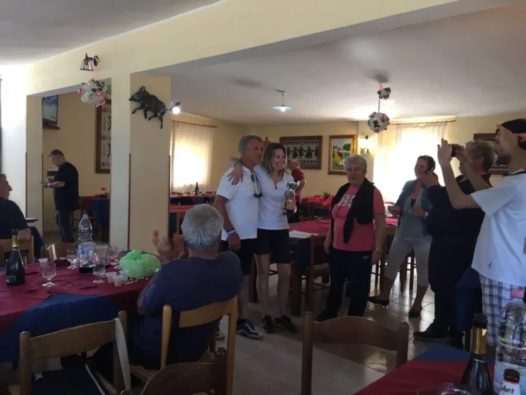Da Porto Ferro e Porto Conte (Sardegna): partecipanti in sala alla premiazione